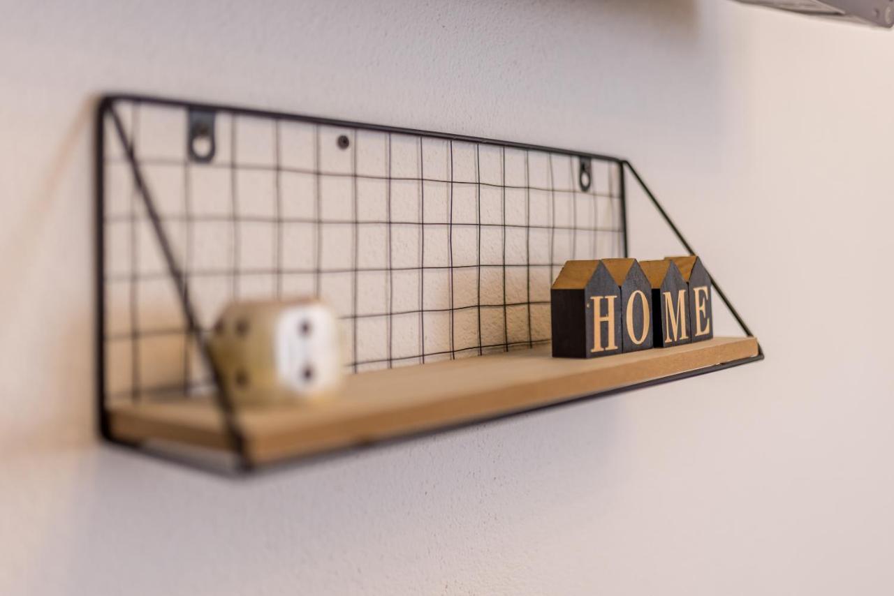 Apartment Lamaro Kaštela Kültér fotó