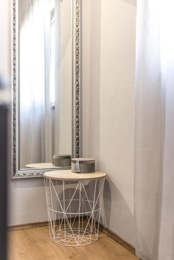 Apartment Lamaro Kaštela Kültér fotó