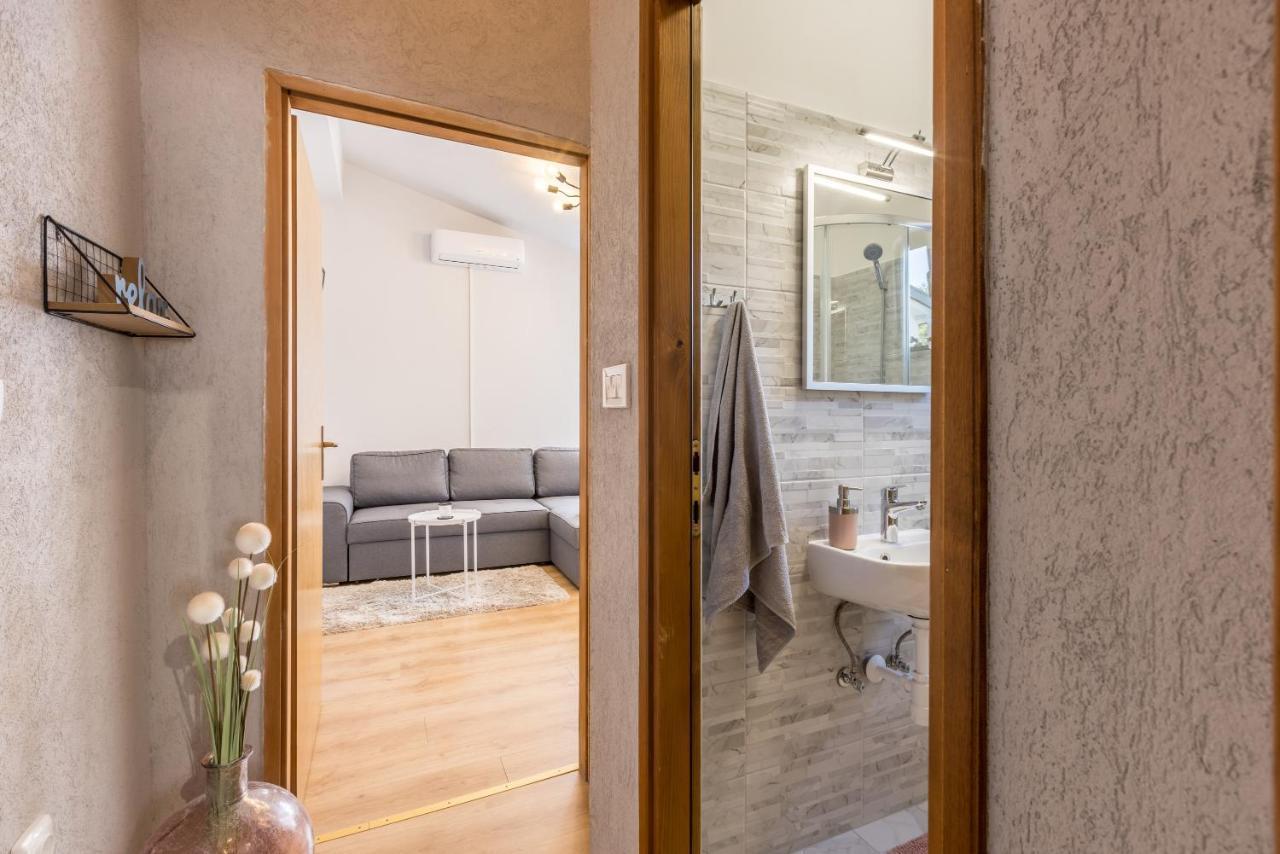 Apartment Lamaro Kaštela Kültér fotó